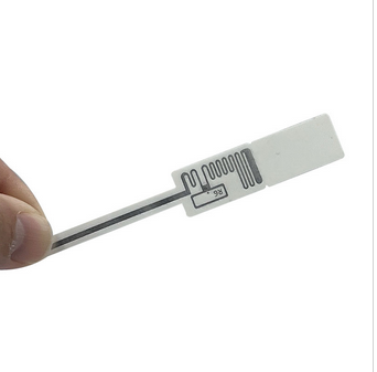 I gioielli RFID sono etichette anti-ladri RFID, tag ad anello intelligenti ed etichette di gioielli RFID o adesivi che fanno onde?